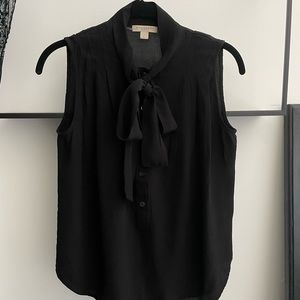 Burberry Brit sleeveless top. Black. Size: Small Petite.